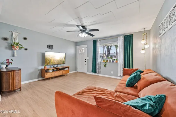 $369,000 | 3338 West Corrine Drive, Phoenix, AZ 85029