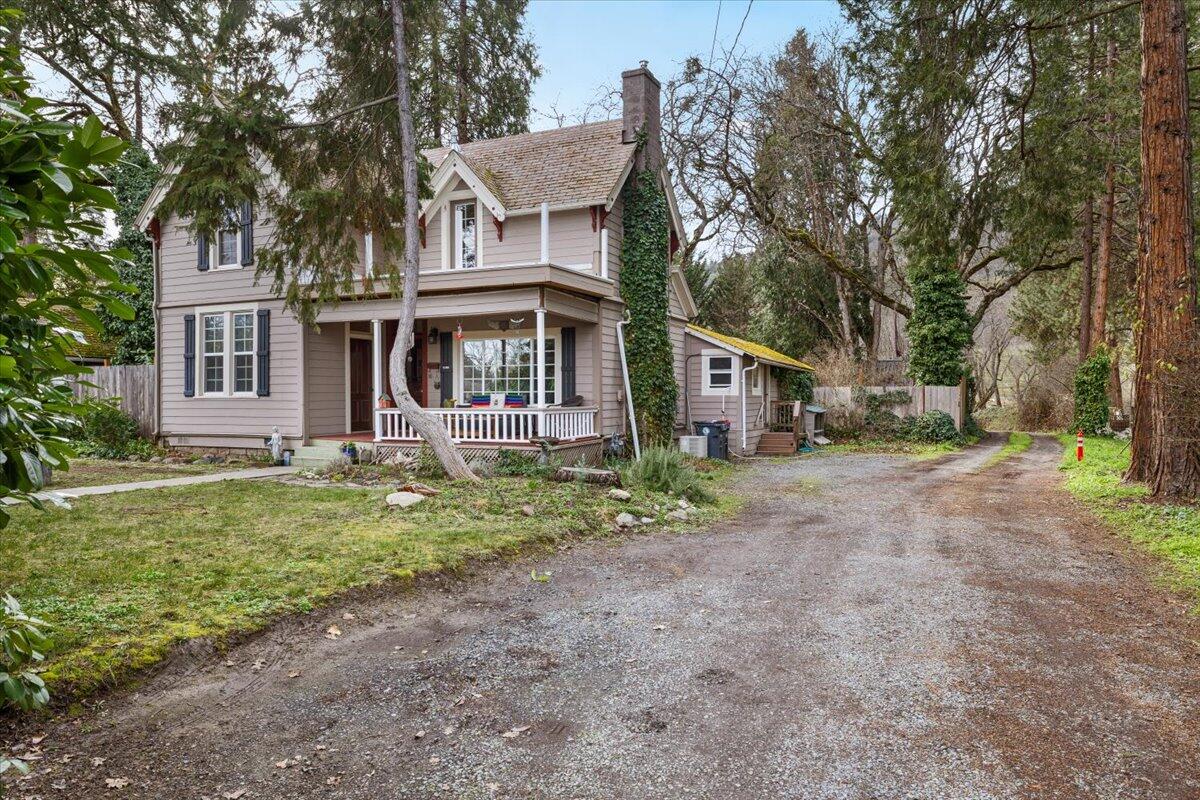 3072 Griffin Creek Road Medford, OR 97501 - Photo 6 of 56 04-CI_3684