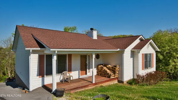 $290,000 | 2706 Kentwood Drive, Kodak, TN 37764