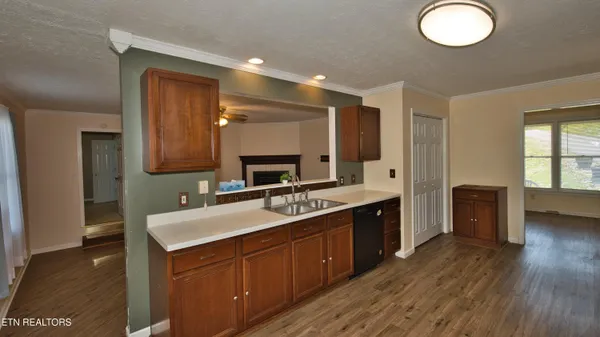 $290,000 | 2706 Kentwood Drive, Kodak, TN 37764