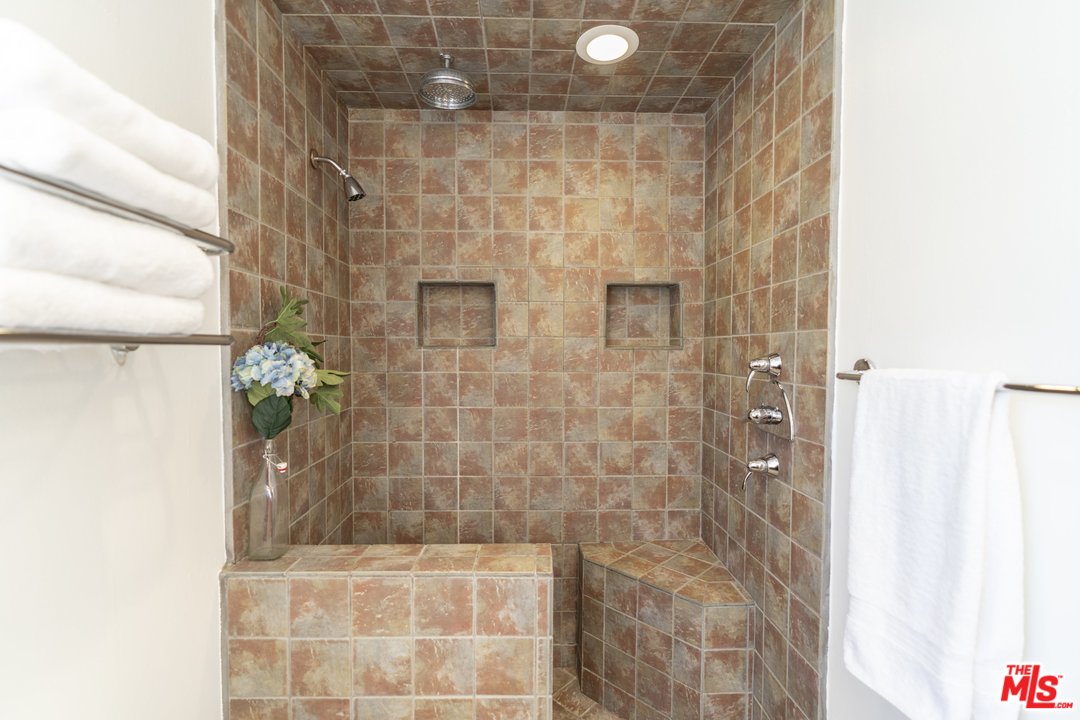 918 Howard Street Marina del Rey, CA 90292 - Photo 35 of 38 a bathroom with a shower