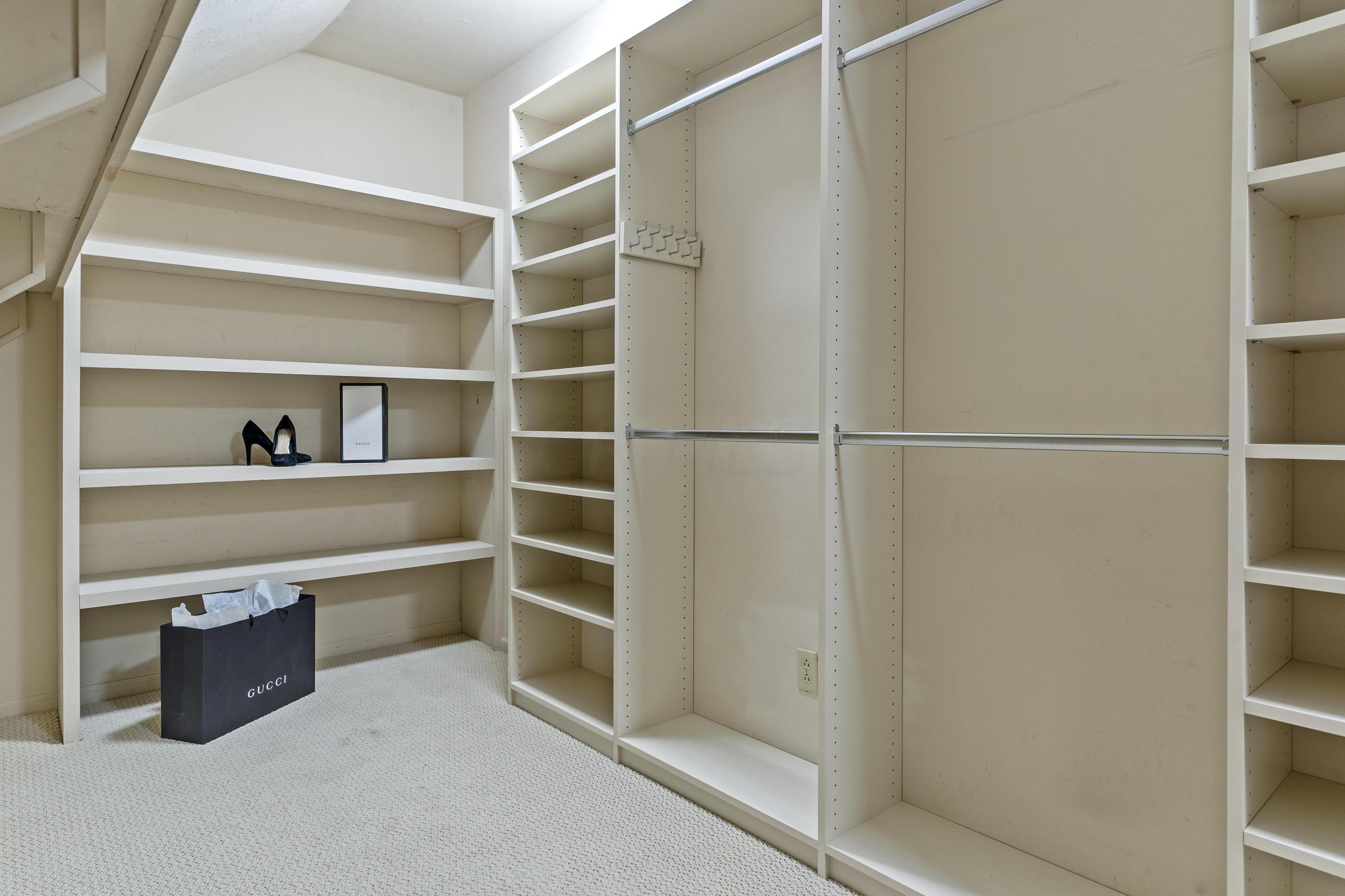 2520 Lane Road Columbus, OH 43220 - Photo 50 of 72 Gallery Image 50