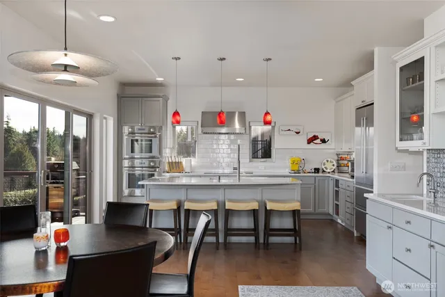 $1,200,000 | 22922 Belvedere Place Northeast, Kingston, WA 98346