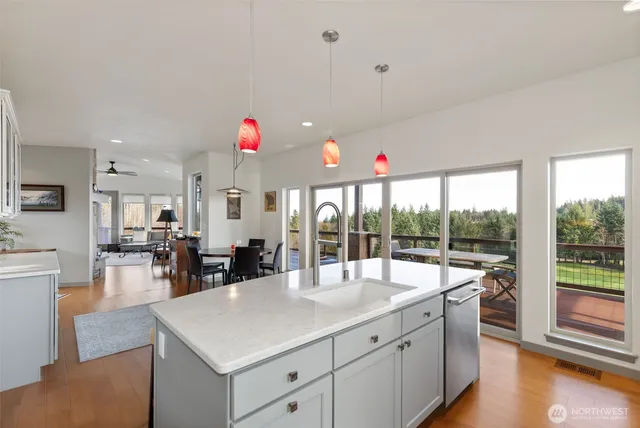 $1,200,000 | 22922 Belvedere Place Northeast, Kingston, WA 98346