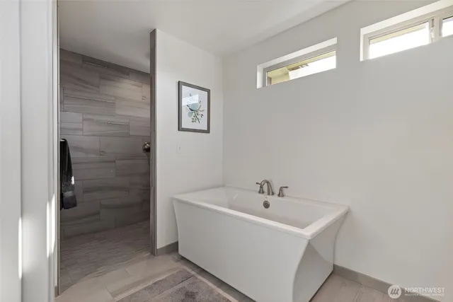 $1,200,000 | 22922 Belvedere Place Northeast, Kingston, WA 98346