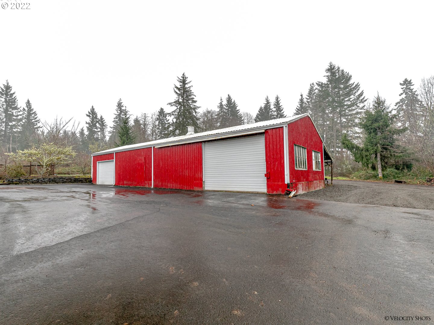 40050 Southeast Paul Moore Road Sandy, OR 97055 - Photo 21 of 32 a view of a road with red and white umbrella