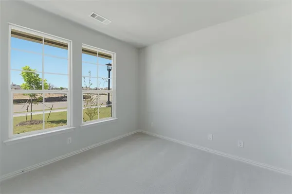 $369,900 | 1221 Sabine River Lane, Springtown, TX 76082