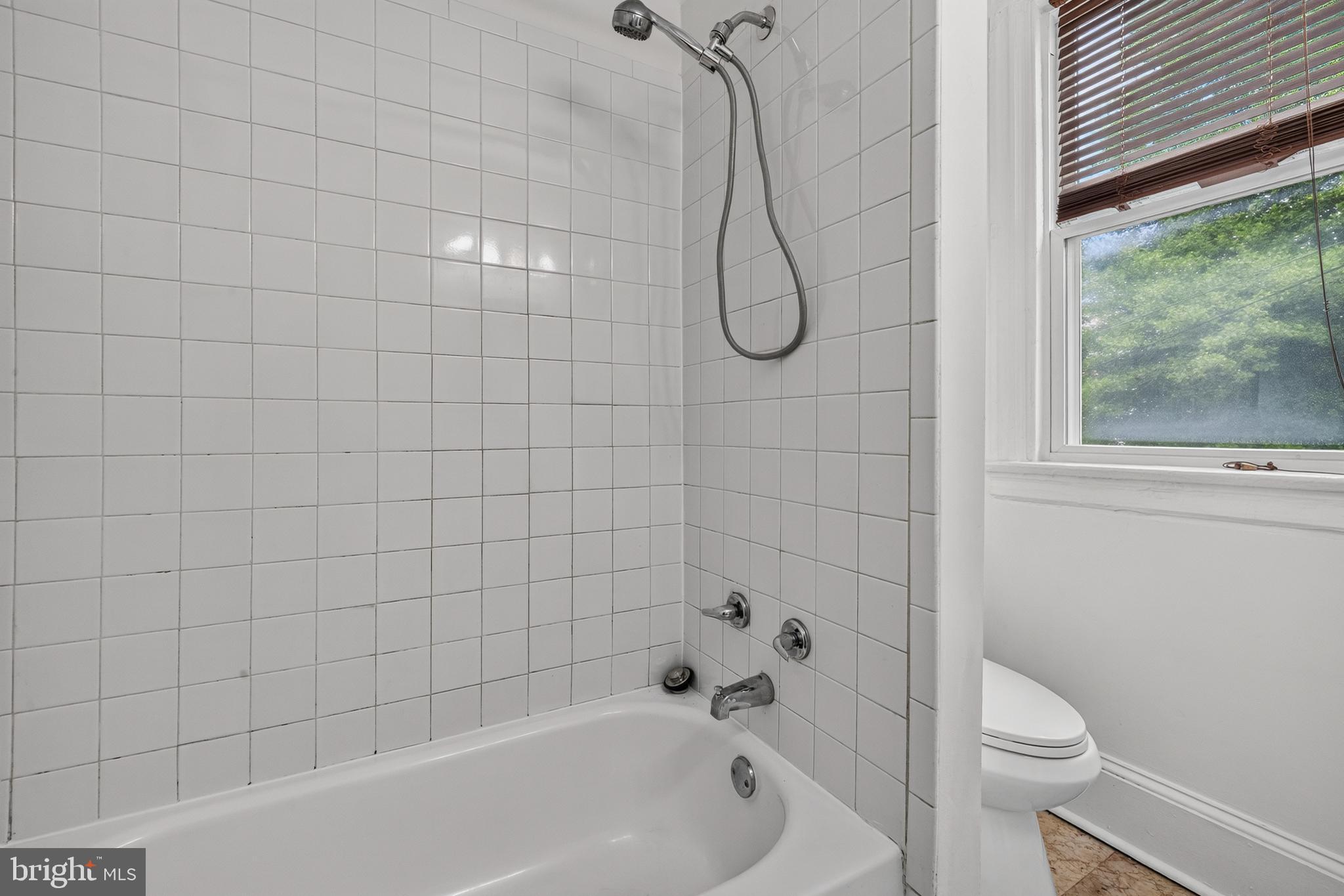1252 E Street Northeast, Unit A Washington, DC 20002 - Photo 23 of 28 Full bath