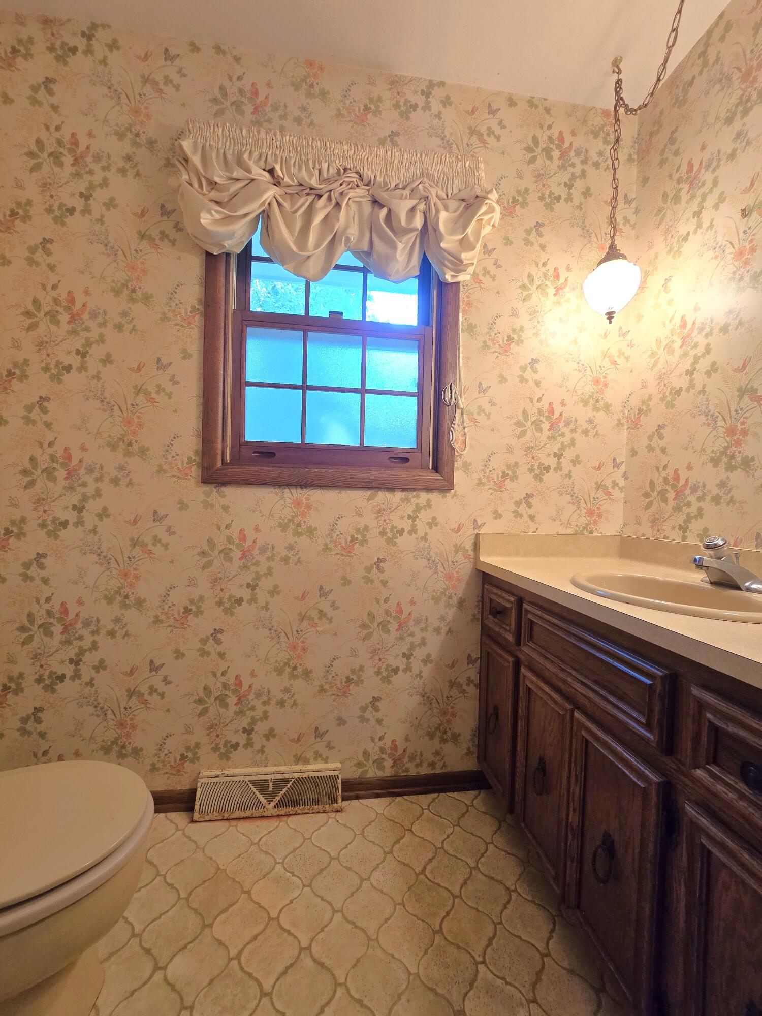 1 Birchwood Court Wind Point, WI 53402 - Photo 16 of 46 1st Floor Half Bath