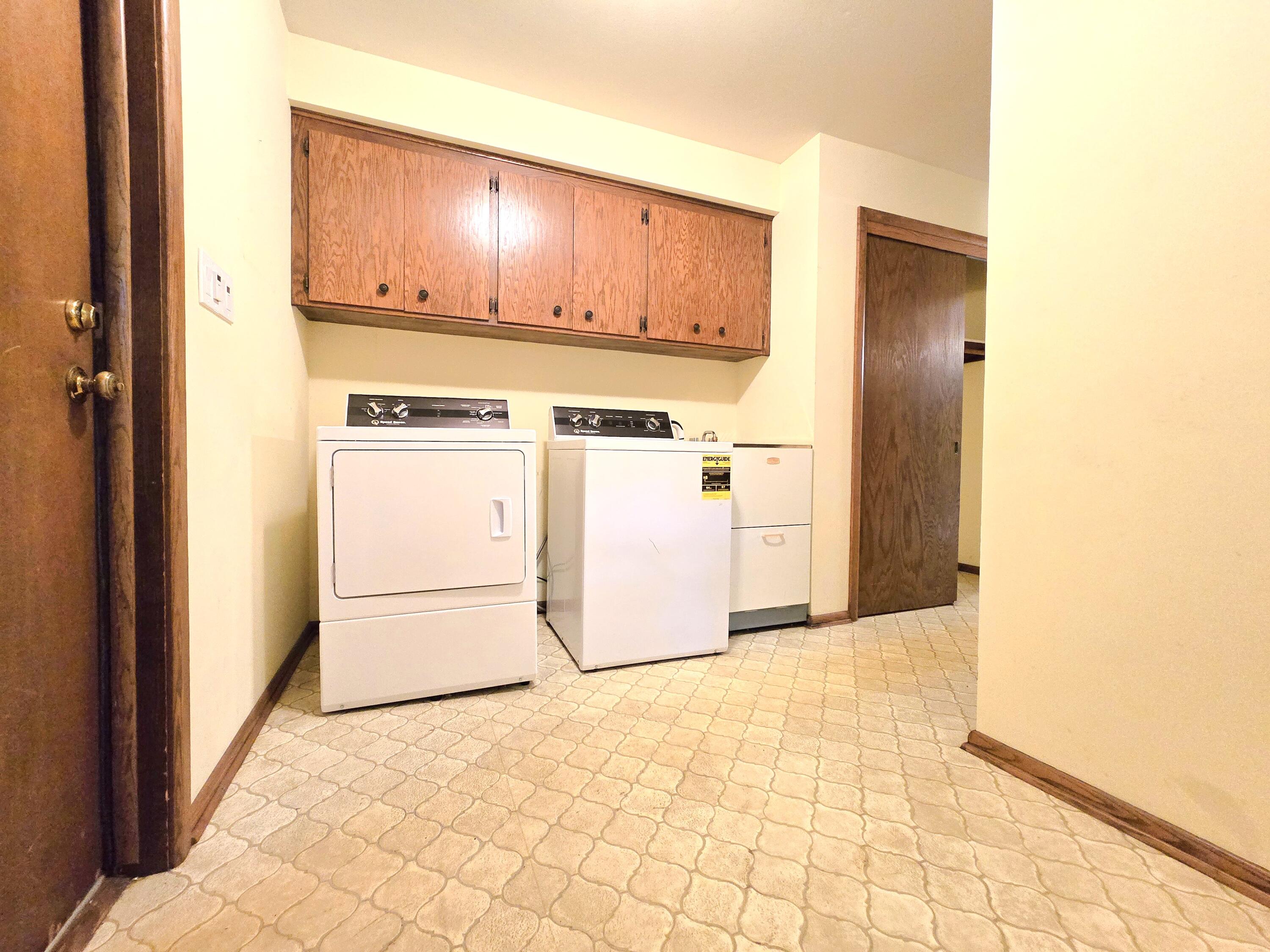 1 Birchwood Court Wind Point, WI 53402 - Photo 17 of 46 Laundry Area