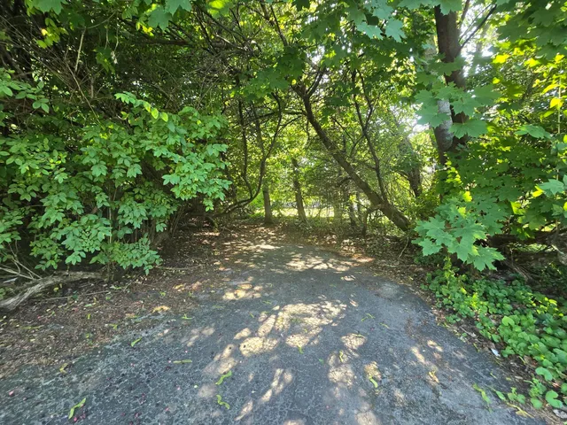 $389,000 | 1 Birchwood Court, Wind Point, WI 53402