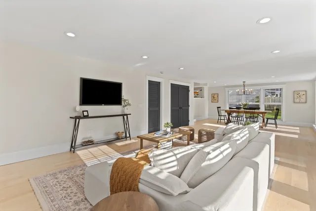 $699,900 | 267 Pleasant Street, Paxton, MA 01612