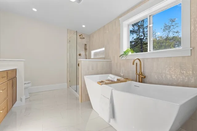 $699,900 | 267 Pleasant Street, Paxton, MA 01612