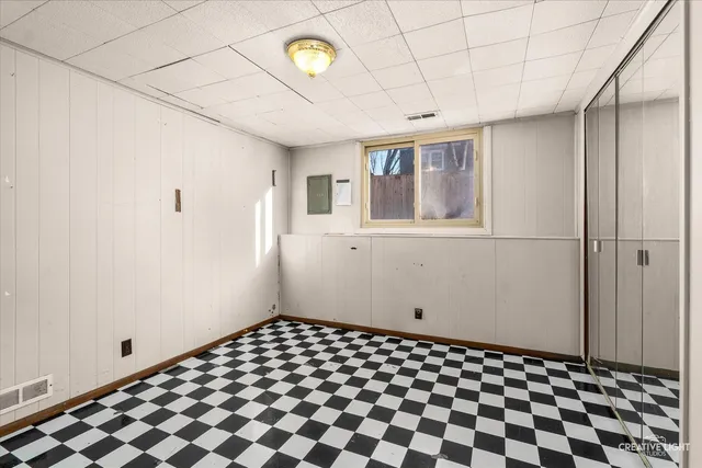 $595,000 | 425 Carriage Hill Road, Naperville, IL 60565