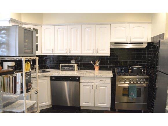 7002 Ridge Boulevard, Unit E6 Brooklyn, NY 11209 - Photo 4 of 12 Kitchen