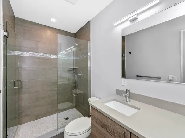 $3,200 | 142 Willard Street, Unit 7, Quincy, MA 02169