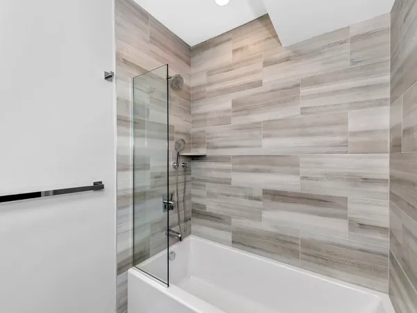 $3,200 | 142 Willard Street, Unit 7, Quincy, MA 02169