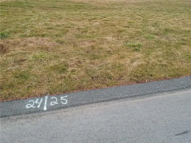 $43,000 | Lot#24 Coblestone Drive, Burgettstown, PA 15021