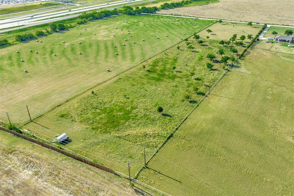 Tbd West Lois Road West Sanger, TX 76266 - Photo 3 of 14 a view of a garden