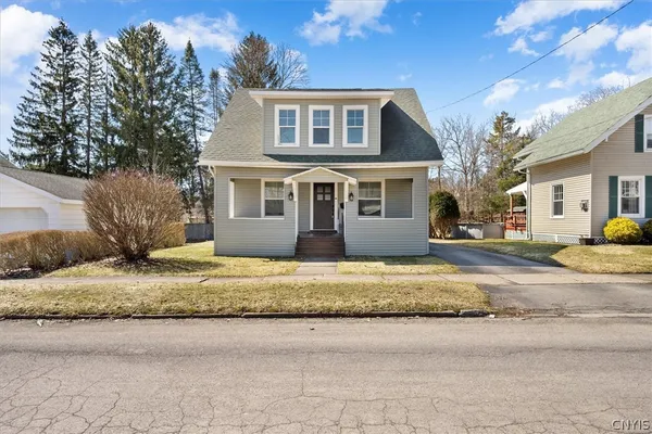 $179,999 | 305 Graham Street, Herkimer, NY 13350