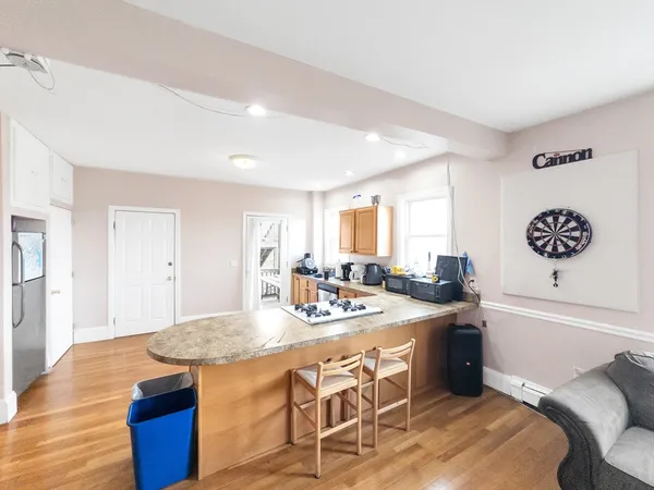 $4,300 | 32 Fisher Avenue, Unit 2, Boston, MA 02120