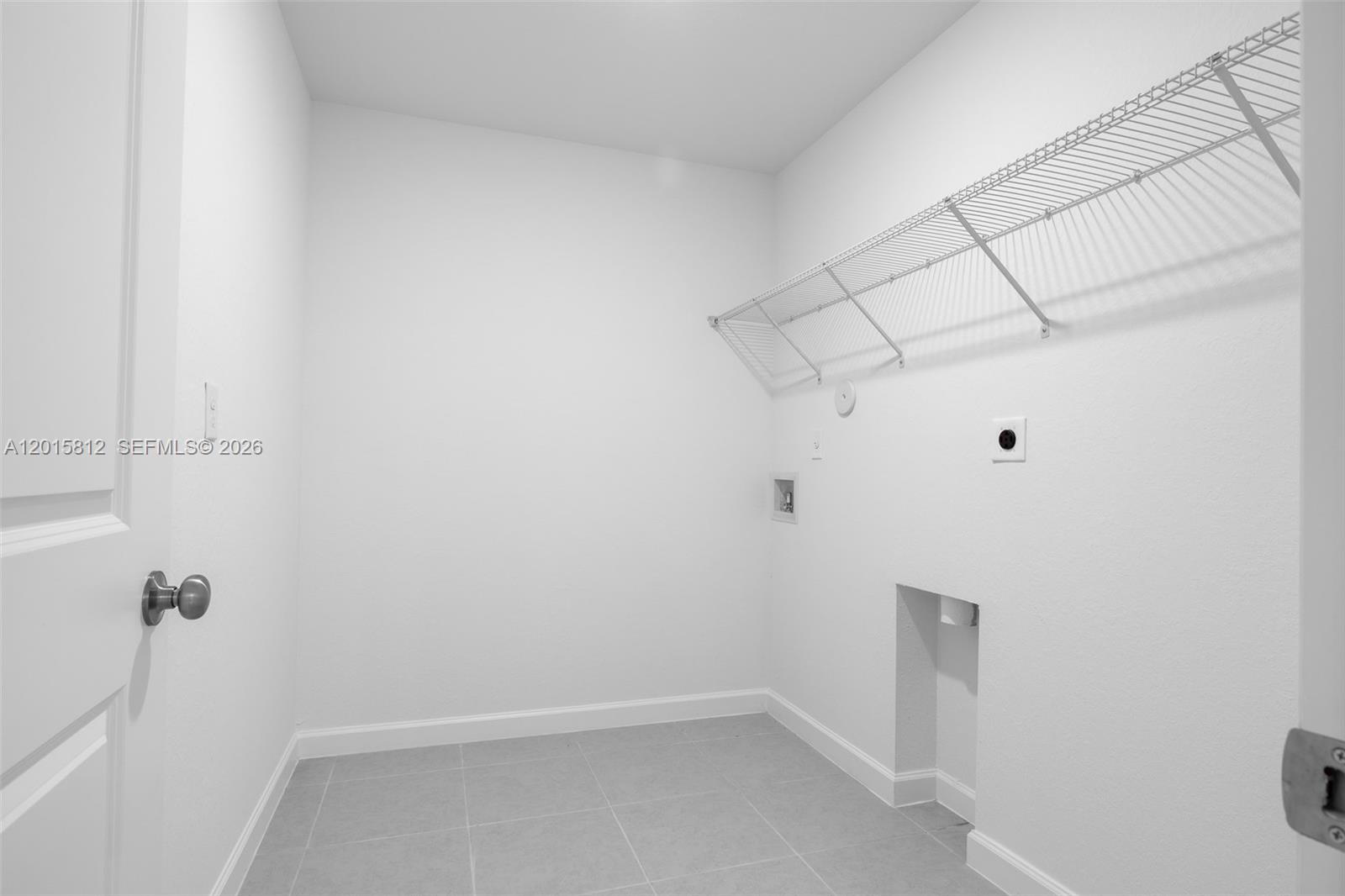 17564 Southwest 285th Street Homestead, FL 33030 - Photo 16 of 42 a view of small space