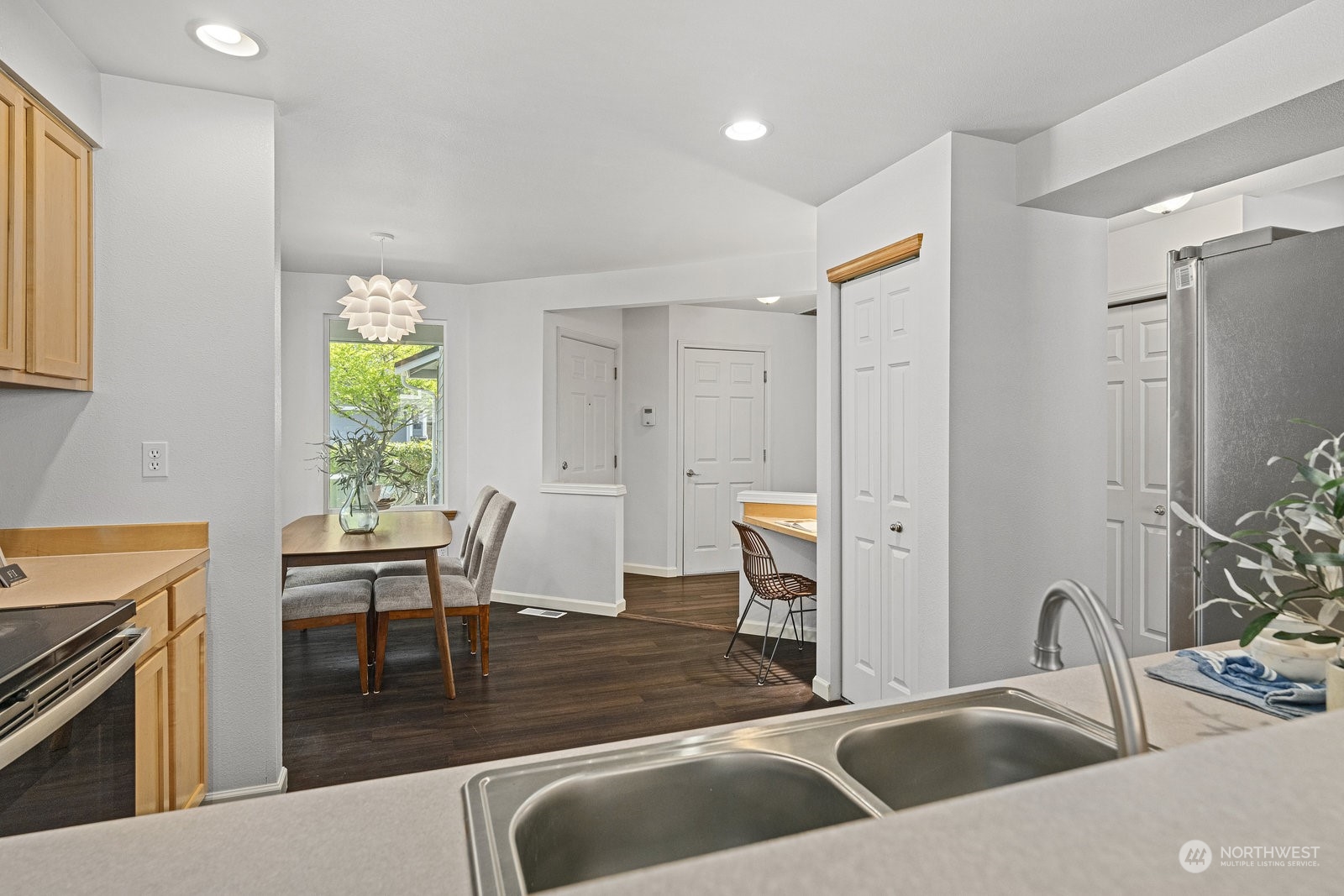 2201 192nd Street Southeast, Unit H2 Bothell, WA 98012 - Photo 9 of 34 Gallery Image 9