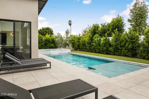 a front view of house with yard