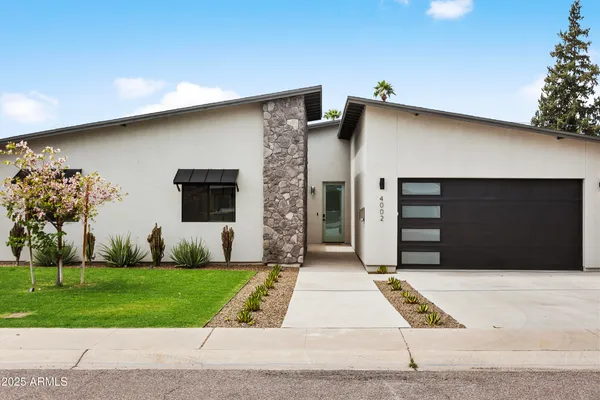 $1,955,000 | 4002 North 33rd Place, Phoenix, AZ 85018
