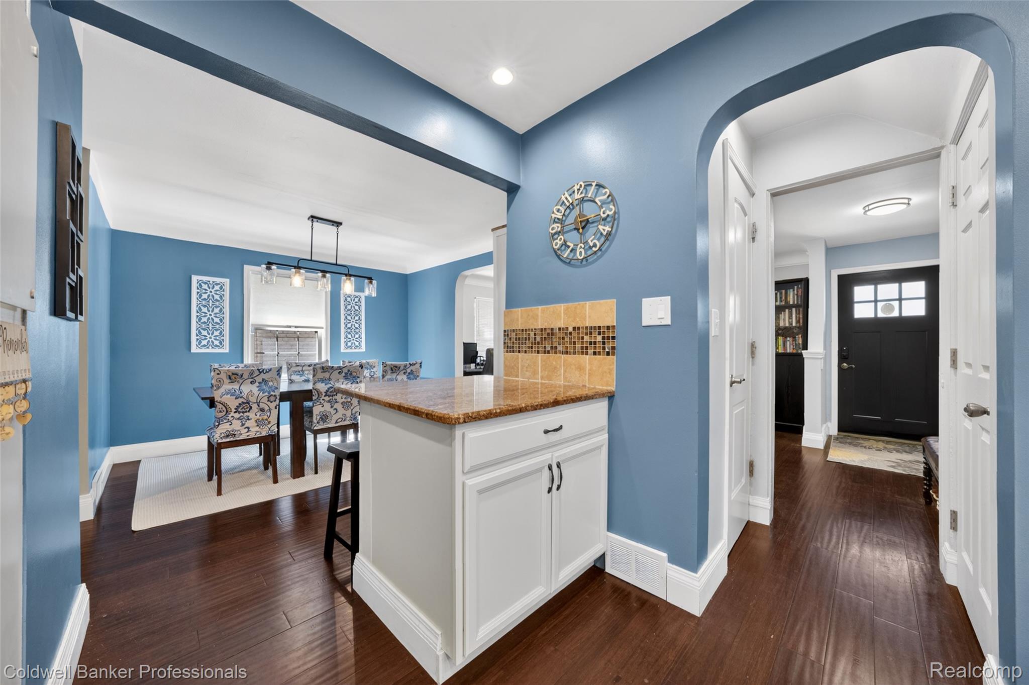 1625 Hampton Road Grosse Pointe, MI 48236 - Photo 7 of 31 Open to dining this really opens up the kitchen space and includes more storage for large kitchen items