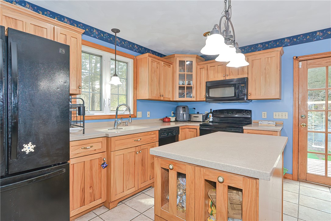 1524 Round Top Road Burrillville, RI 02830 - Photo 7 of 30 Kitchen