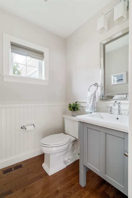 23 Cottage Lane Mashpee, MA 02649 - Photo 10 of 39