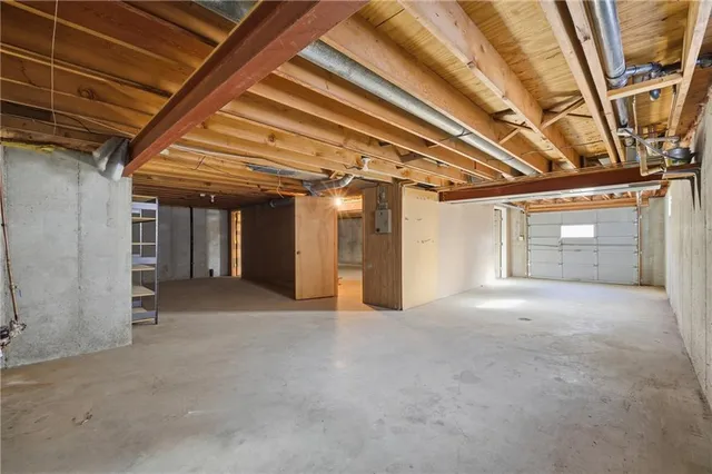 $350,000 | 11947 Harrison Drive, Kansas City, MO 64146