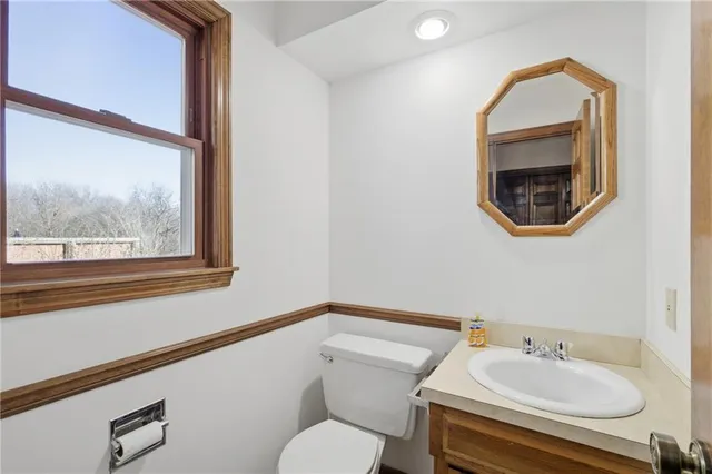 $350,000 | 11947 Harrison Drive, Kansas City, MO 64146