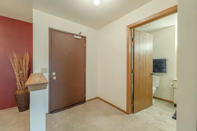 $190,000 | 1032 South Sunny Vale Lane, Unit F, Madison, WI 53713