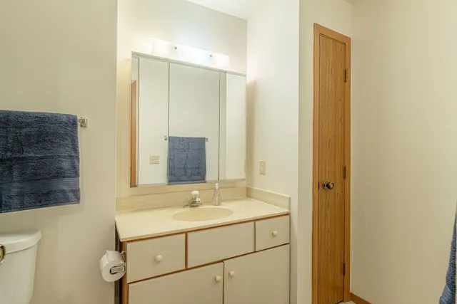 $190,000 | 1032 South Sunny Vale Lane, Unit F, Madison, WI 53713