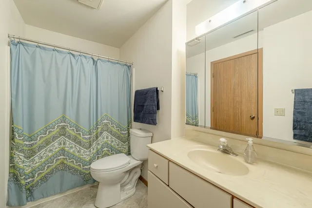 $190,000 | 1032 South Sunny Vale Lane, Unit F, Madison, WI 53713