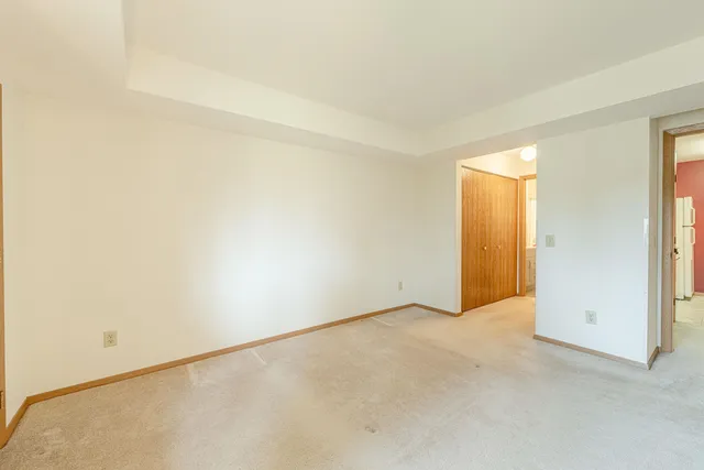 $190,000 | 1032 South Sunny Vale Lane, Unit F, Madison, WI 53713