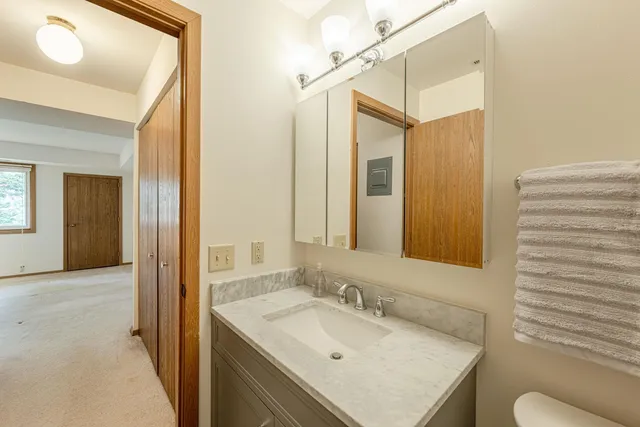 $190,000 | 1032 South Sunny Vale Lane, Unit F, Madison, WI 53713