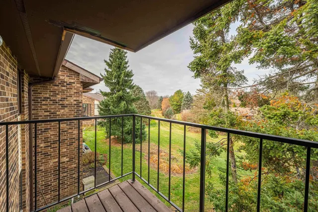 $190,000 | 1032 South Sunny Vale Lane, Unit F, Madison, WI 53713