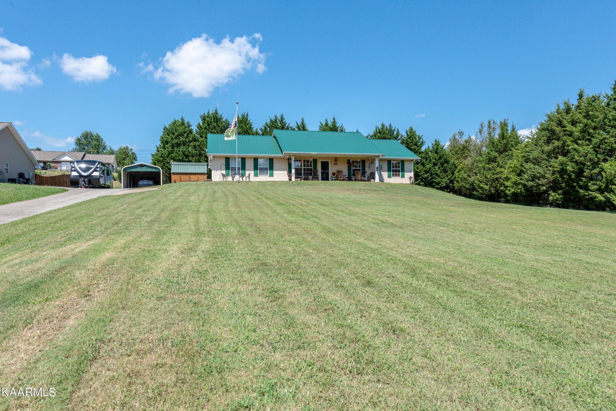 1434 Sheets Hollow Road Greenback, TN 37742 - Photo 3 of 24 Gallery Image 3