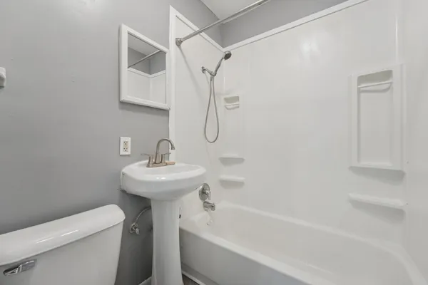 $189,900 | 1008 Lowry Avenue North, Minneapolis, MN 55411