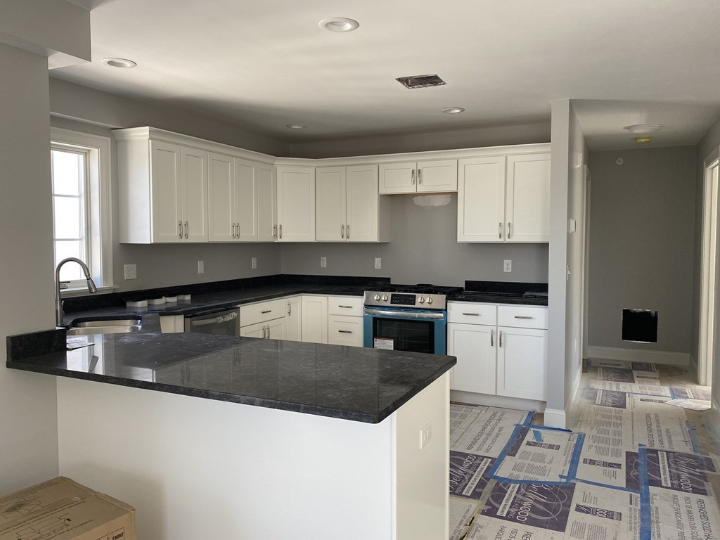 919 Bay Fall River, Unit 22 Fall River, MA 02724 - Photo 4 of 19