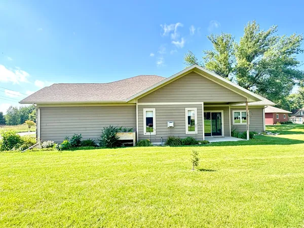 $289,900 | 162 East Diagonal Street, Dawson, MN 56232