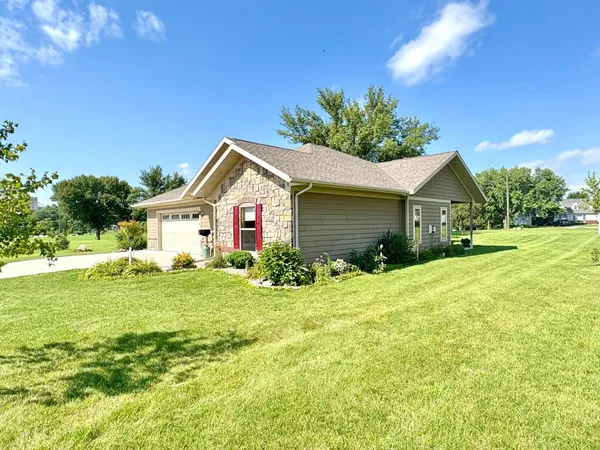 $289,900 | 162 East Diagonal Street, Dawson, MN 56232