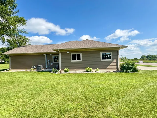 $298,000 | 162 East Diagonal Street, Dawson, MN 56232