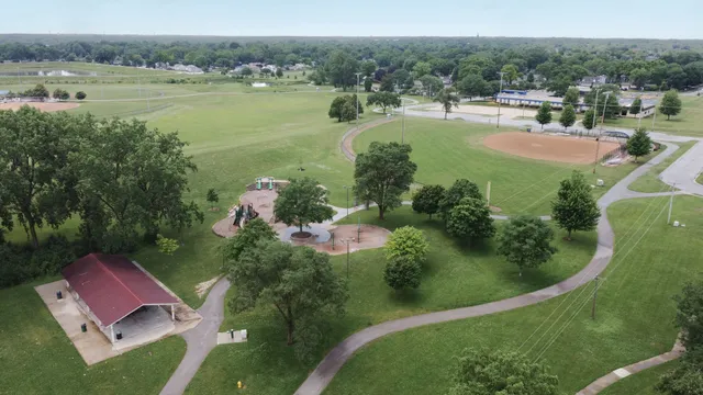 $369,900 | 720 Hoover Drive, Carol Stream, IL 60188