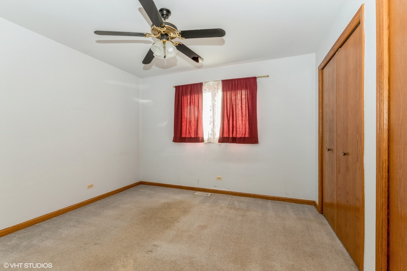 29460 South Wallingford Road Manhattan, IL 60442 - Photo 13 of 22 an empty room with windows and fan