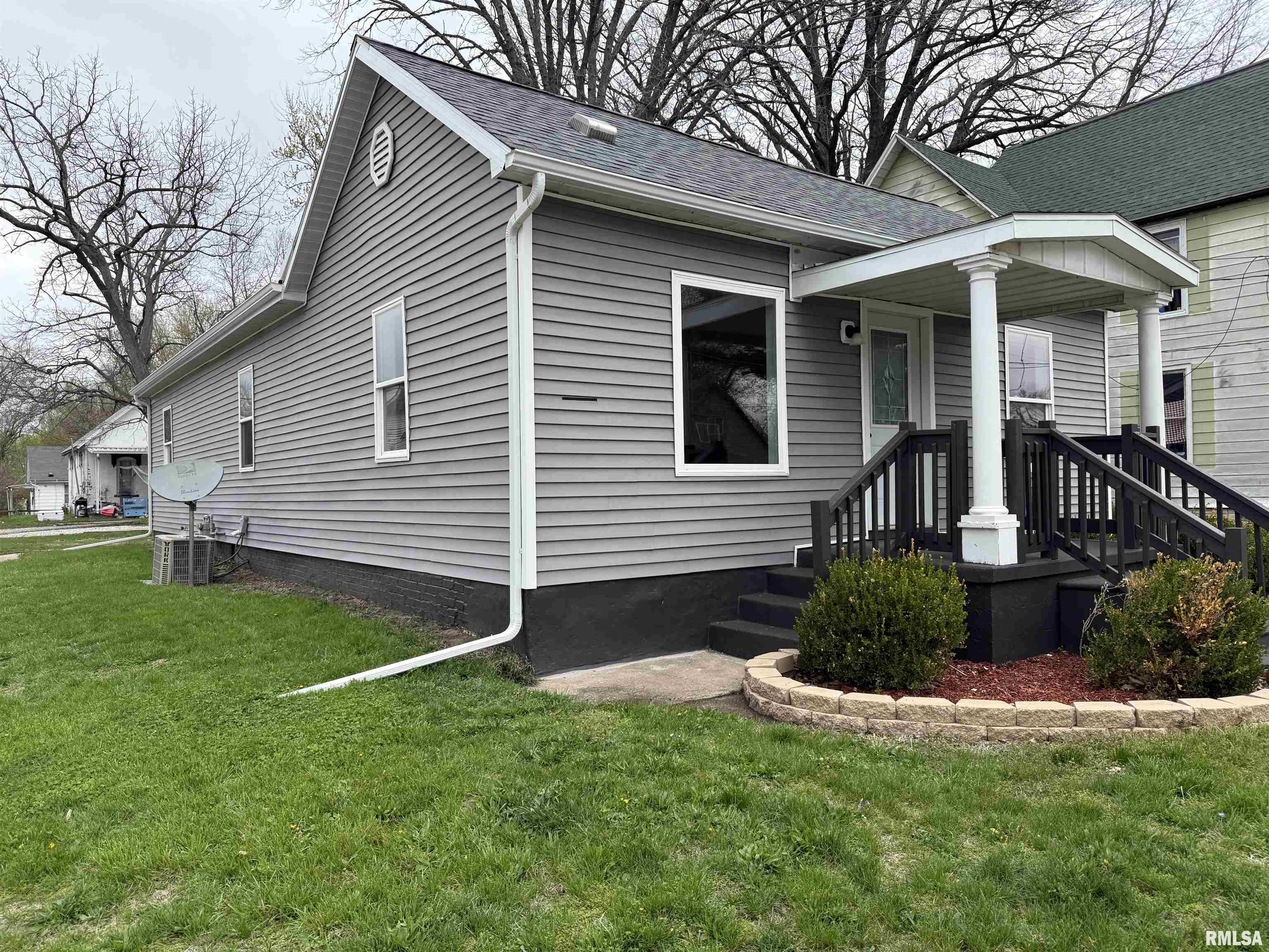 233 West Spruce Street Canton, IL 61520 - Photo 6 of 38