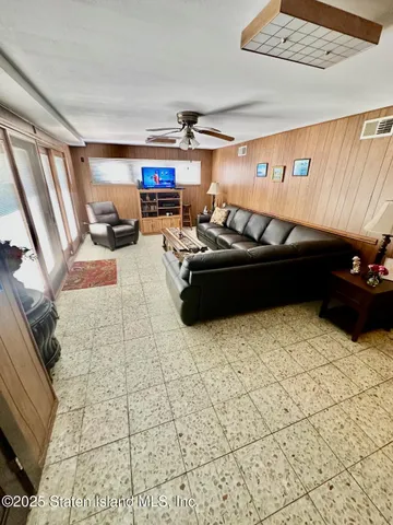 $1,399,000 | 59 Bogert Avenue | Todt Hill